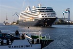 „Azamara Onward“ in Warnemünde