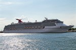 Die Carnival Legend im Kreuzfahrthafen Warnemünde