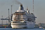 Die Crystal Symphony in Warnemünde