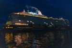 Mein Schiff 6 - Erstanlauf in Rostock-Warnemünde