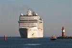 MSC Orchestra beim Einlaufen in Warnemünde