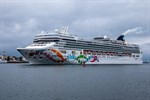 Norwegian Pearl im Kreuzfahrthafen Rostock-Warnemünde