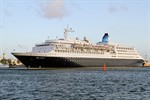 Die Saga Sapphire im Kreuzfahrthafen Warnemünde