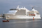 Die Seven Seas Navigator beim Einlaufen in Warnemünde