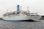 Das Kreuzfahrtschiff Thomson Celebration im Kreuzfahrthafen Warnemünde