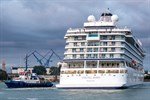 Das Kreuzfahrtschiff Viking Mars im Kreuzfahrthafen Warnemünde