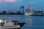 Viking Neptune am Liegeplatz P8 im Kreuzfahrthafens Warnemünde