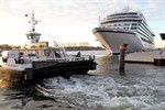 Das Kreuzfahrtschiff Viking Sky an Pier 7 im Kreuzfahrthafen Warnemünde