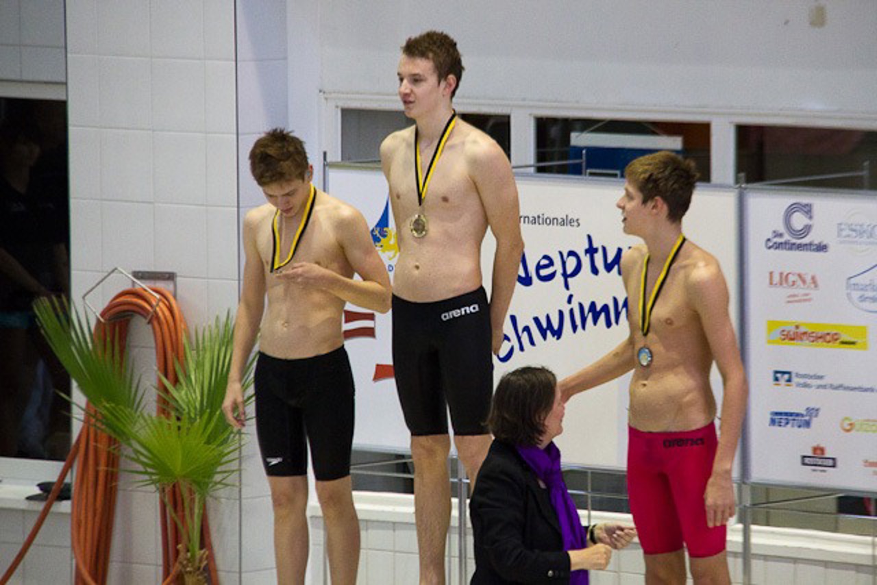 Johannes Hintze stand mehrmals auf dem obersten Treppchen des 57. Internationalen Neptunschwimmfestes