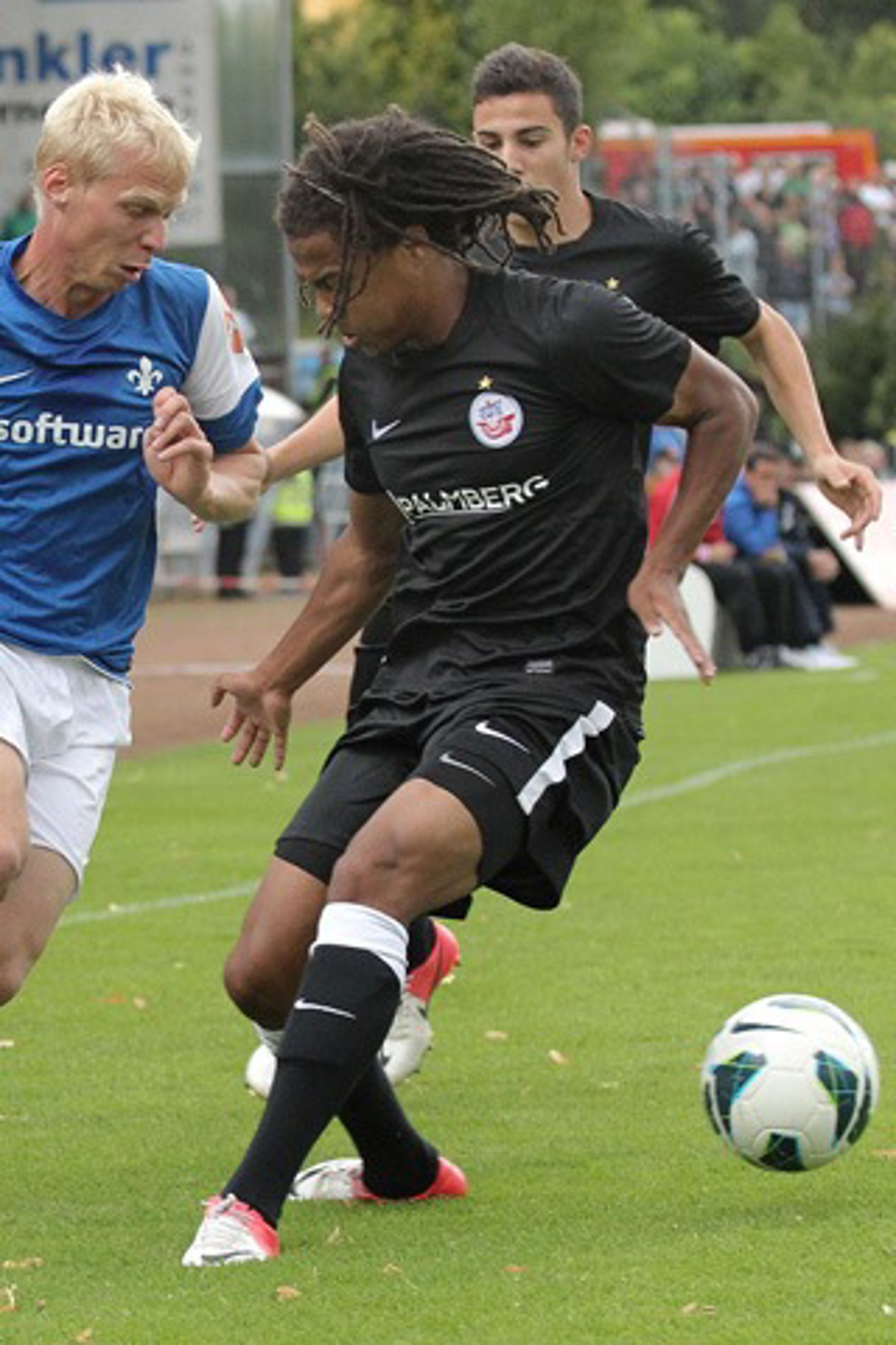 Youngster Ronny Marcos kam auch gegen Darmstadt statt Sebastian Pelzer zum Einsatz