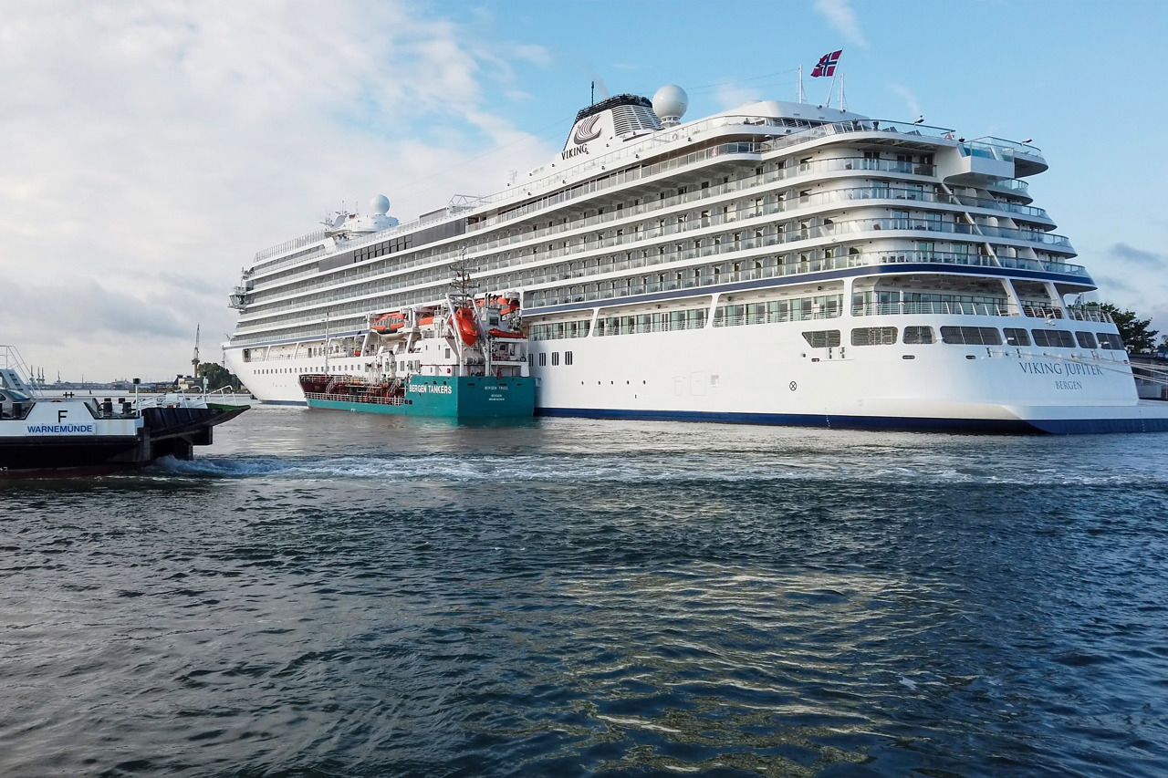 Kreuzfahrtschiff Viking Jupiter in Warnemünde