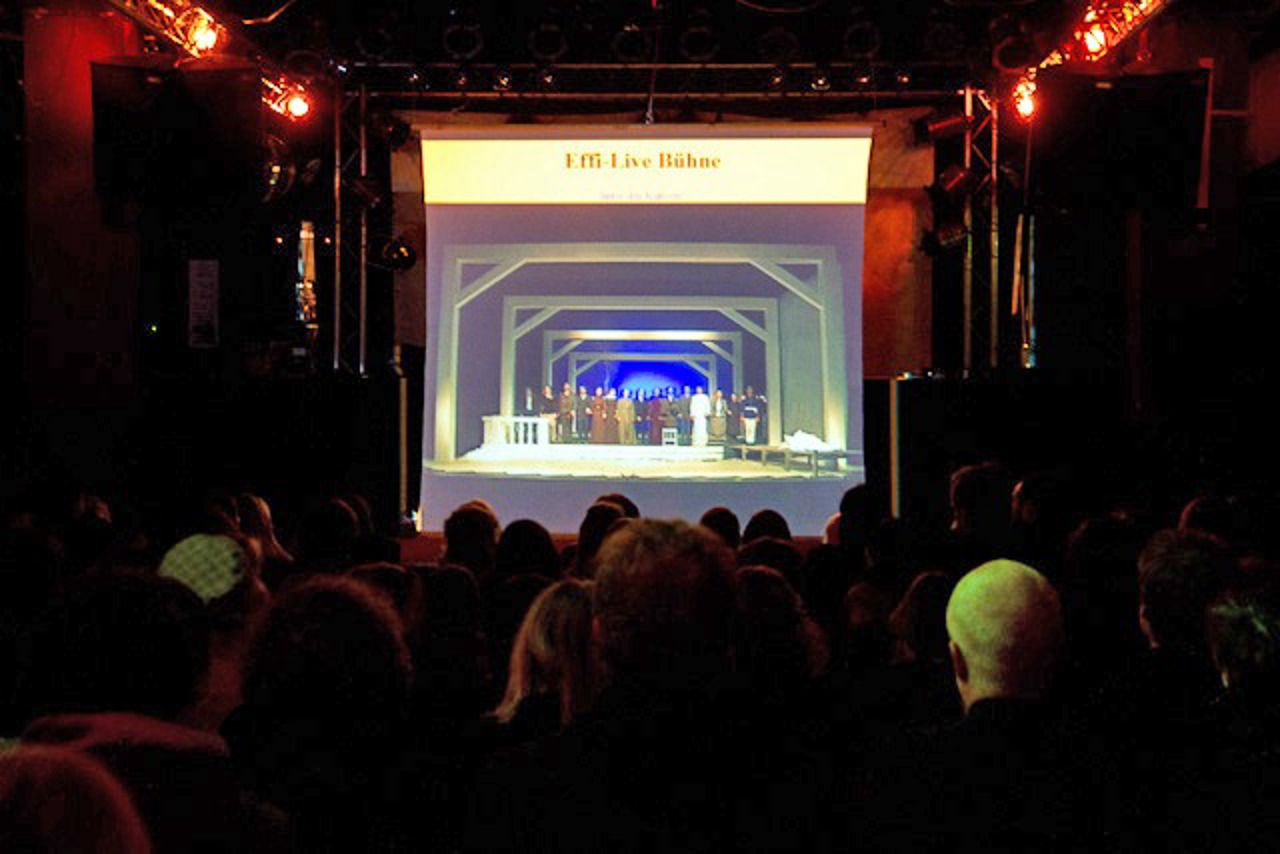Etwa 200 Zuschauer verfolgten den Live-Stream im MAU-Club