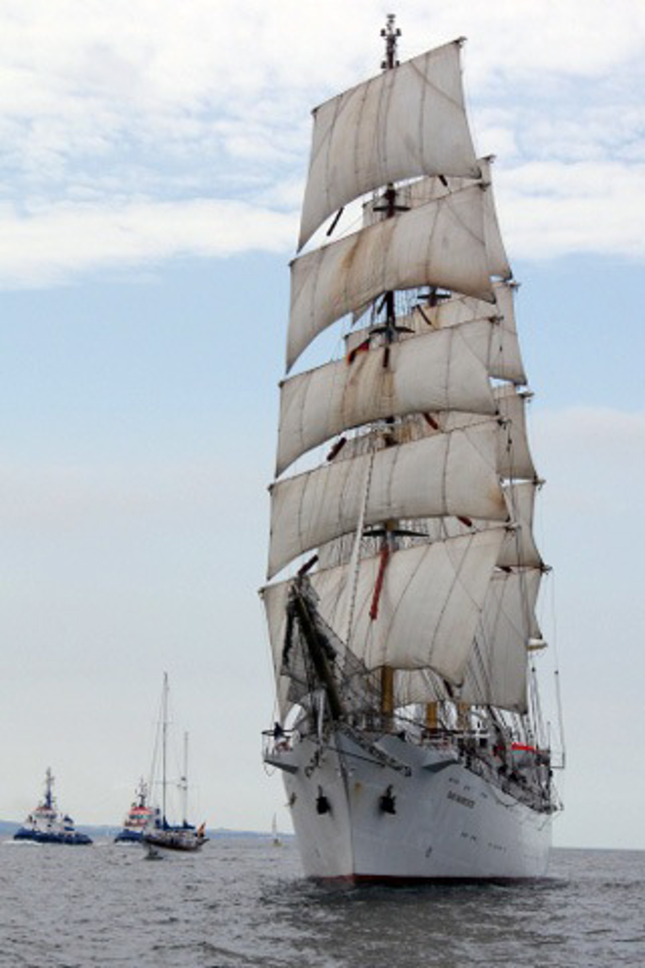 Großsegler „Dar Mlodziezy” bei der Hanse Sail