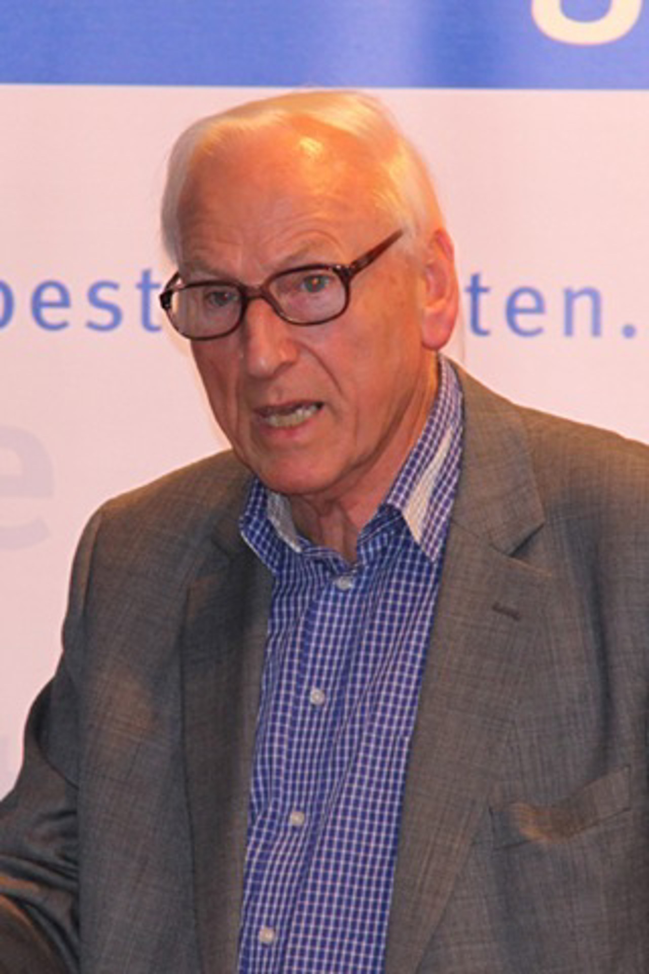 Bildband Rote Brause Rostock: Ehemaliger Oberbürgermeister Henning Schleif