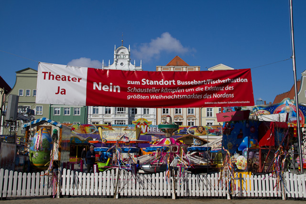 Die Schausteller des Ostermarktes sprechen sich gegen einen Theaterneubau am Bussebart aus