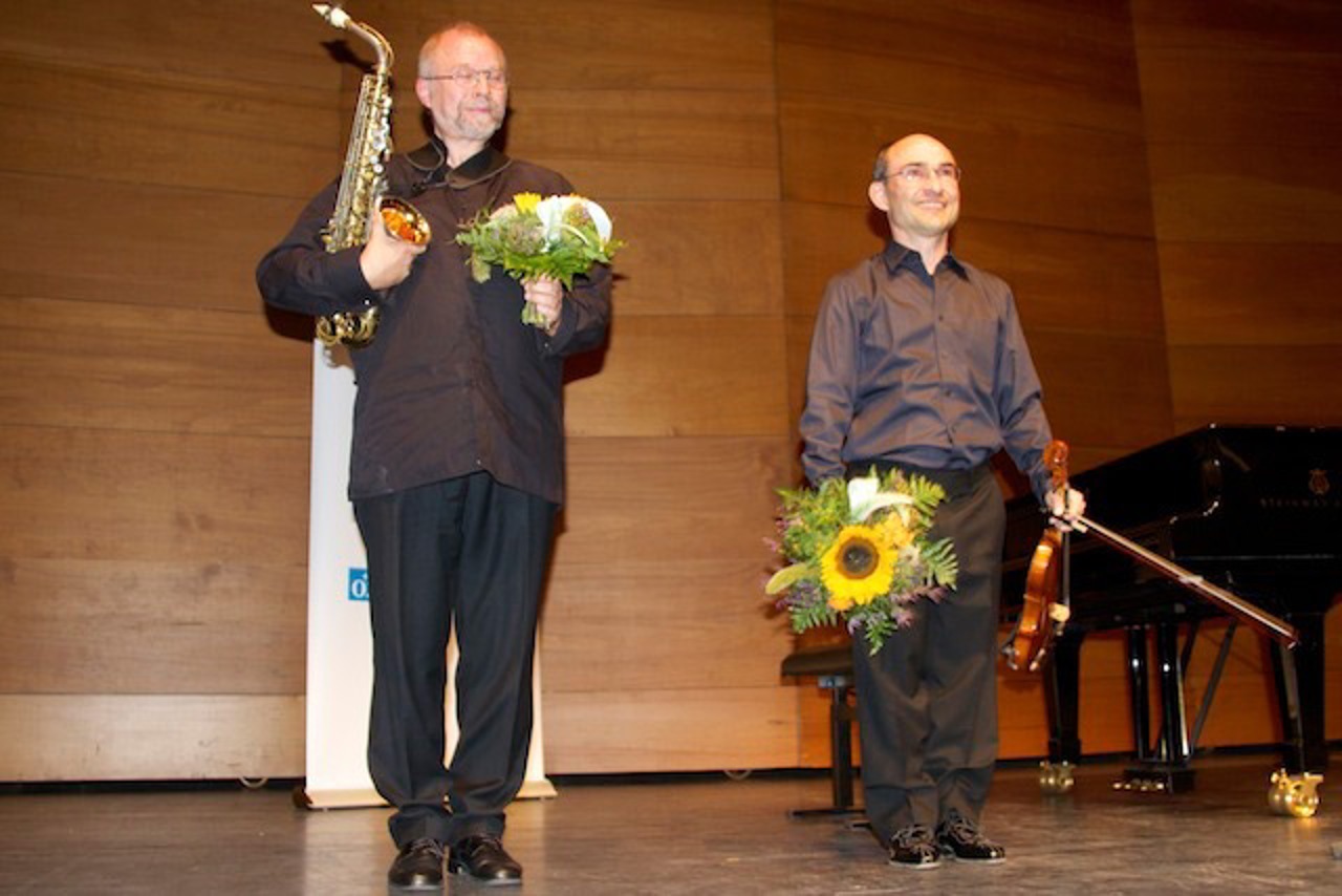 Detlef Bensmann (Altsaxofon) und Stephan Picard (Violine)