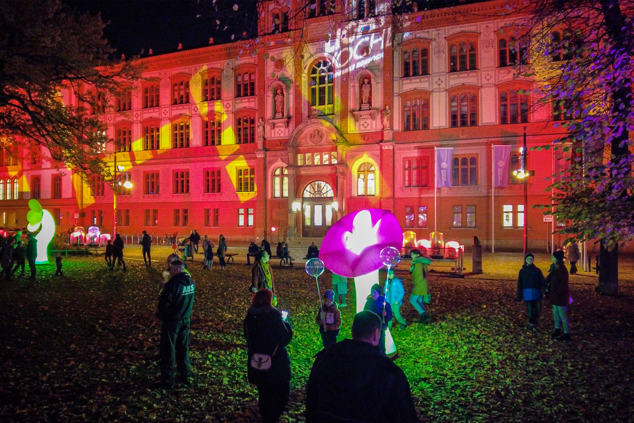 Rostocker Lichtwoche 2021, Universitätsplatz