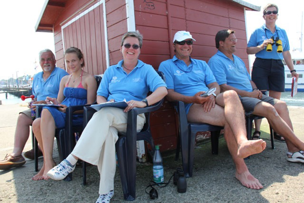 Wettfahrtsleitung, Warnemünder Woche (Jürgen Stelmaszek, Pia Müller, Annegret Pille, Jörg Müller, Uwe Wenzel und Brigitte Wenzel)