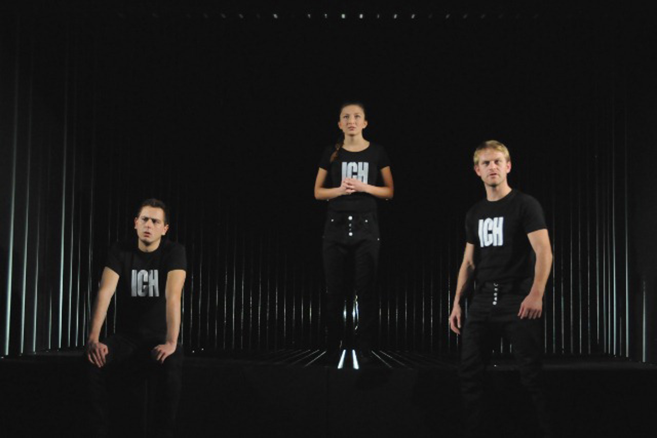 "Der Kick" im Theater im Stadthafen