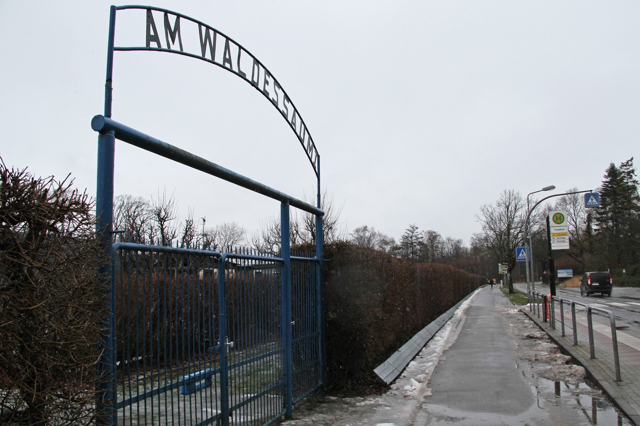 Ohne Eingriffe in die Kleingartenanlange wäre der Rad-/Fußweg in der Parkstraße Warnemünde, Richtung Doberaner Landstraße nicht zu realisieren
