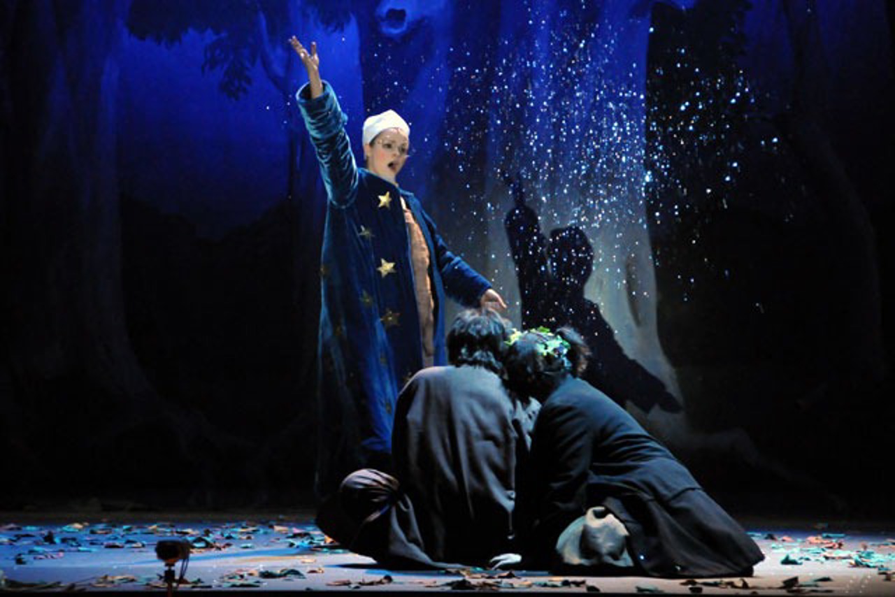 Julia Ebert als Sandmännchen in Hänsel und Gretel