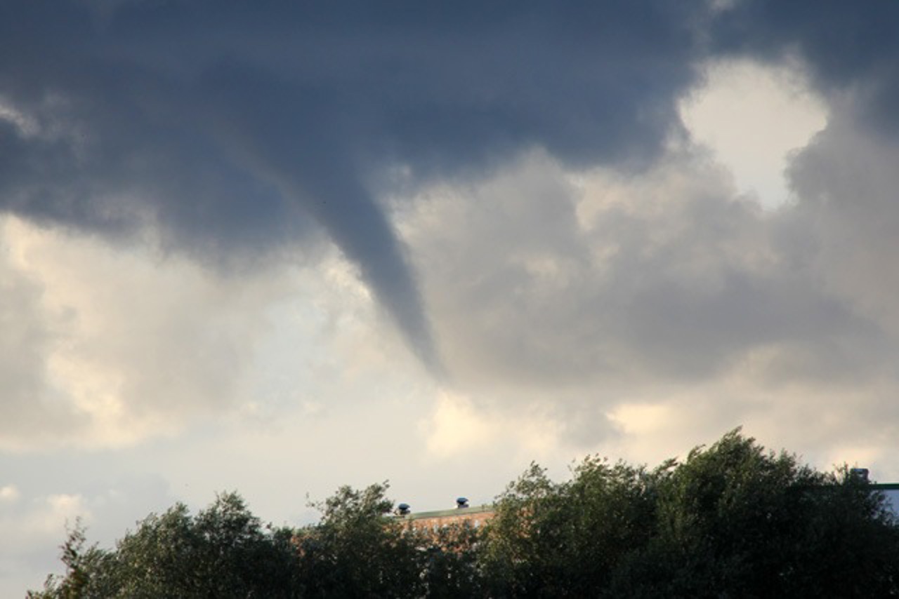 Windhose/Tornado über Rostock