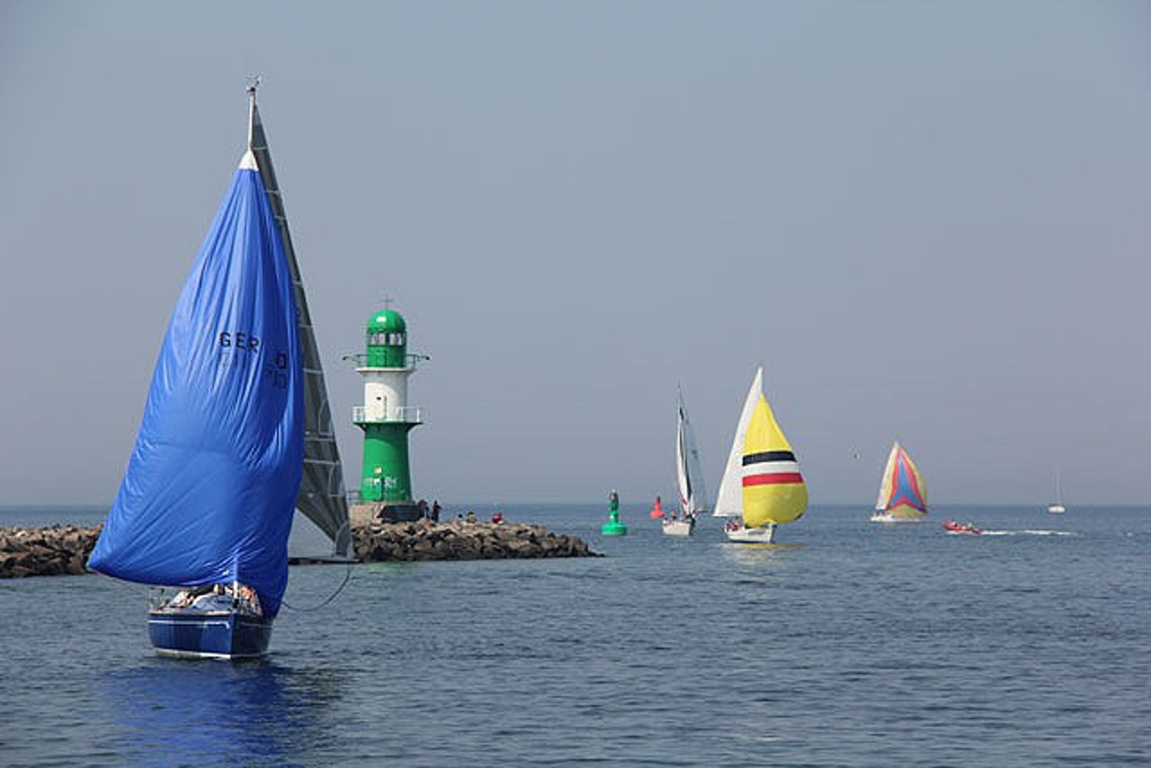 Mecklenburgische Bäderregatta bei der Warnemünder Woche