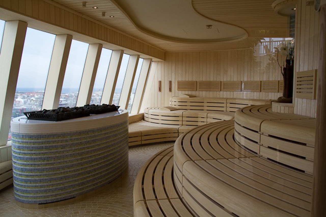 Sauna mit Meerblick auf der AIDAstella