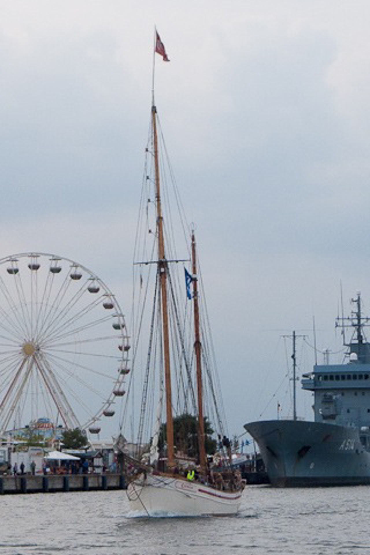 Haikutter „Carmelan“ gewinnt Auftakt-Regatta der Hanse Sail 2010