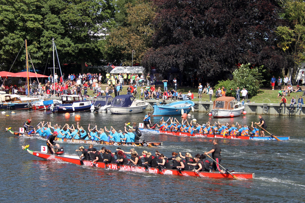 Drachenbootfestival 2016 in Warnemünde