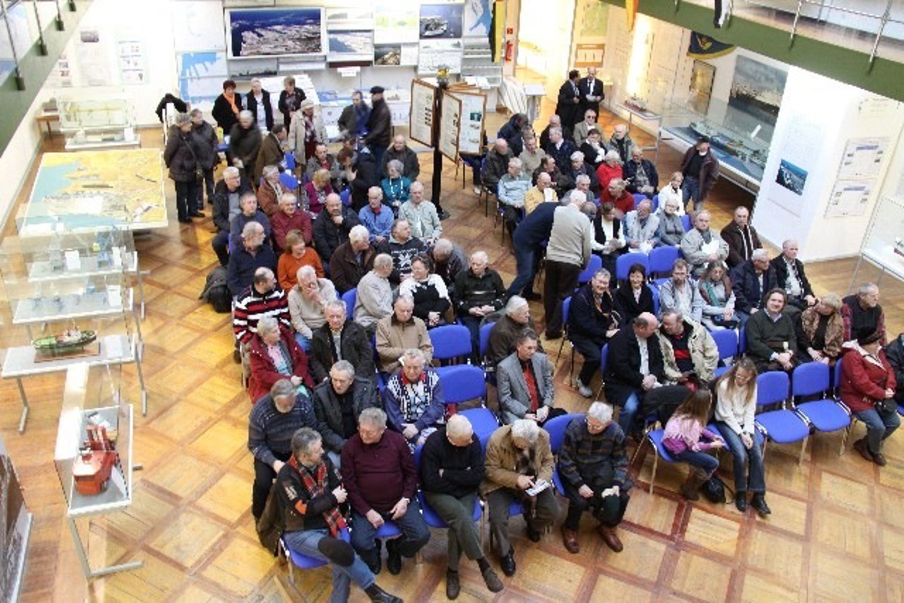 Ausstellungseröffnung Hochseefischfang Societät Rostock maritim