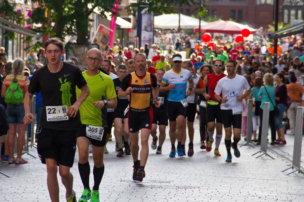 Marathon Nacht in Rostocks Innenstadt