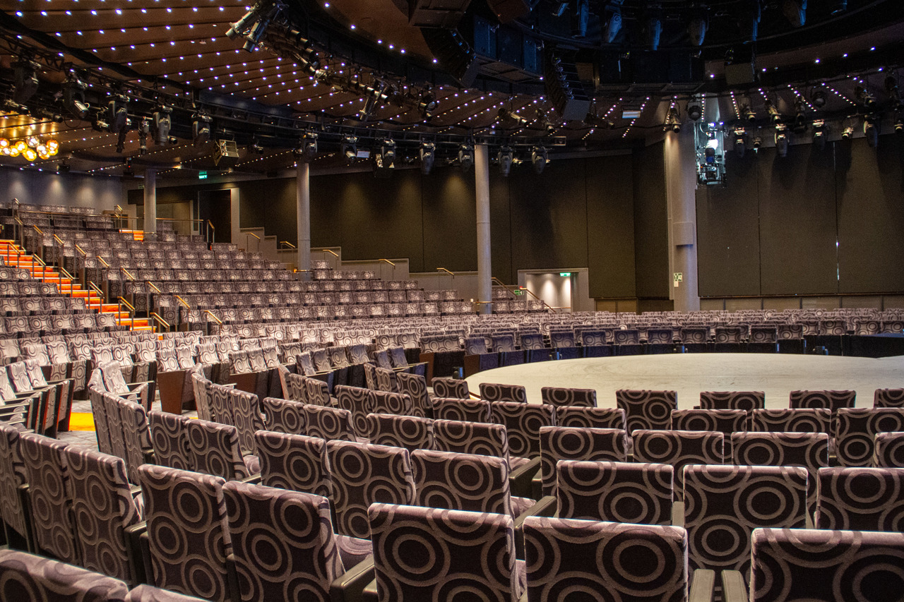 Kreuzfahrtschiff Nieuw Statendam - World Stage Theater