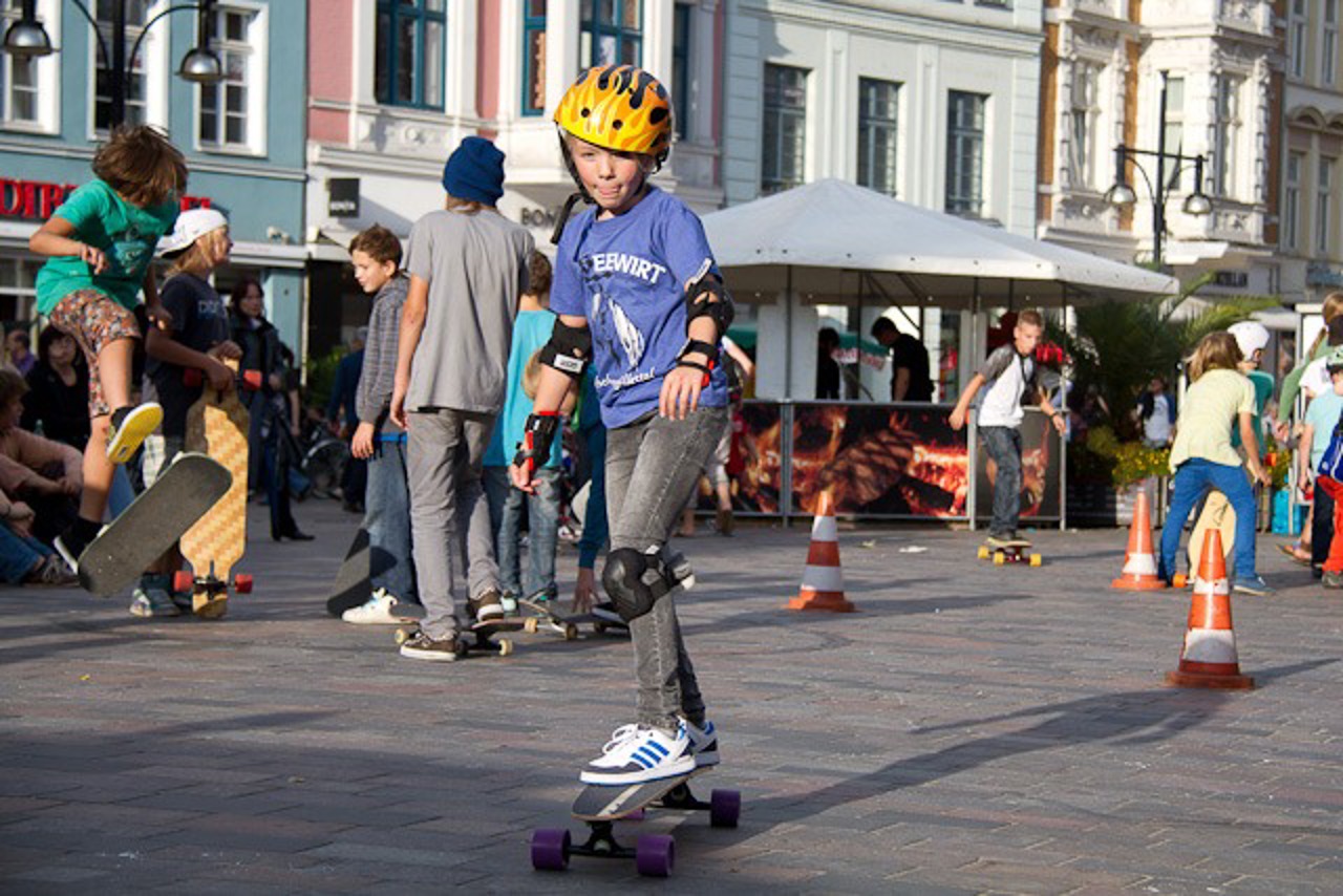 Skateboardfahrer bei der Rostocker Skaternight 2011
