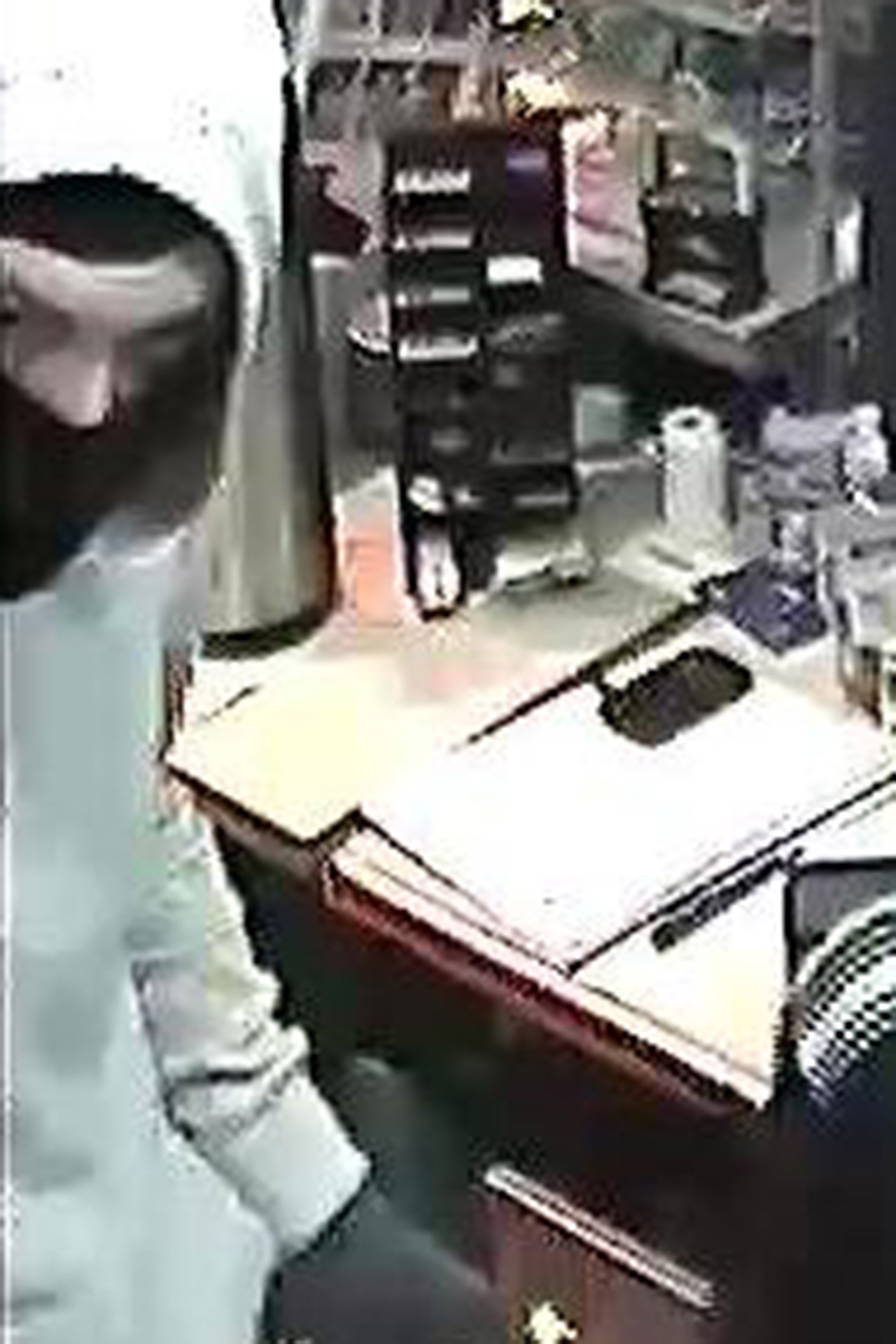 Überfall auf Aral-Tankstelle in Toitenwinkel, Foto des 2. Täters