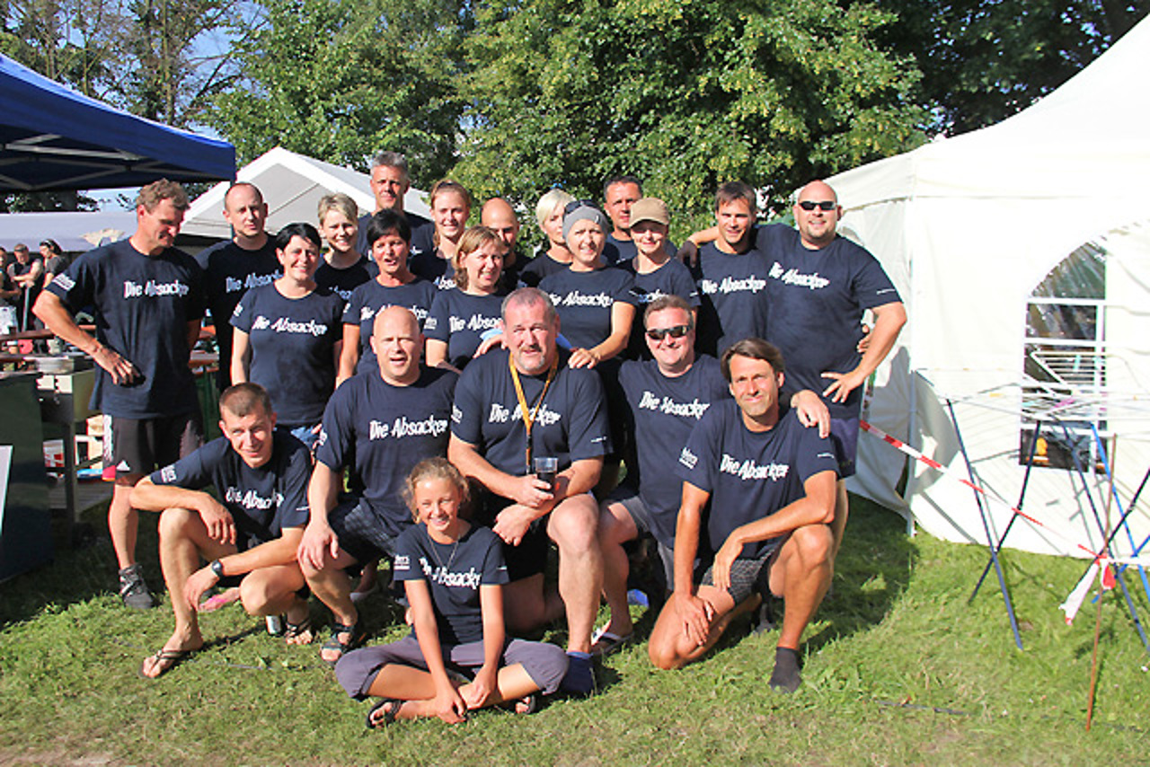 Absacker beim Warnemünder Drachenbootfestival 2011