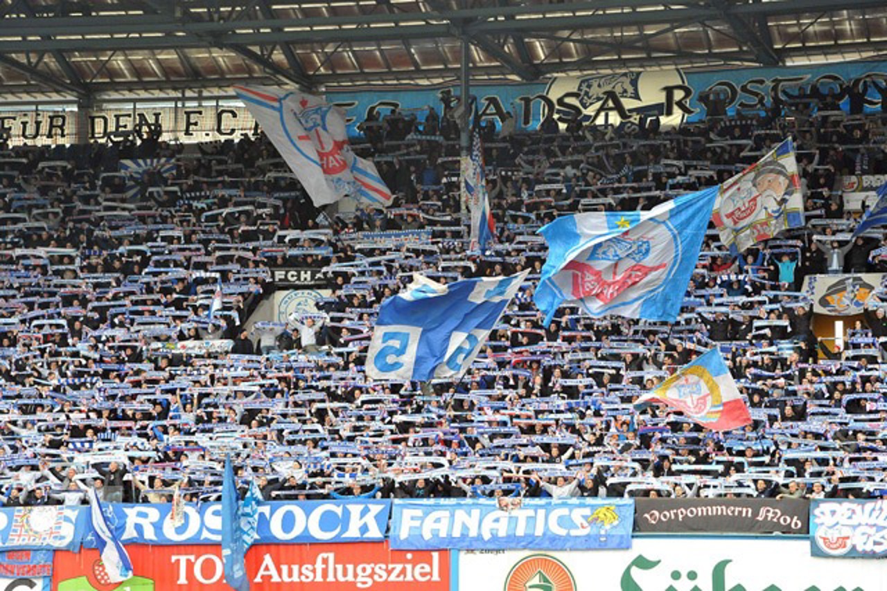 Hansa-Fans beim Spiel gegen den 1. FC Heidenheim