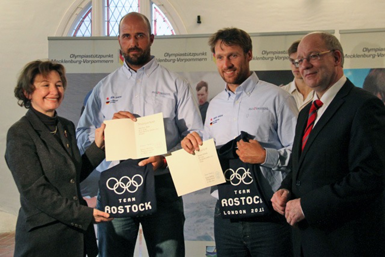 Matthias Bohn und Alexander Schlonski (Segeln) mit Karina Jens und Roland Methling