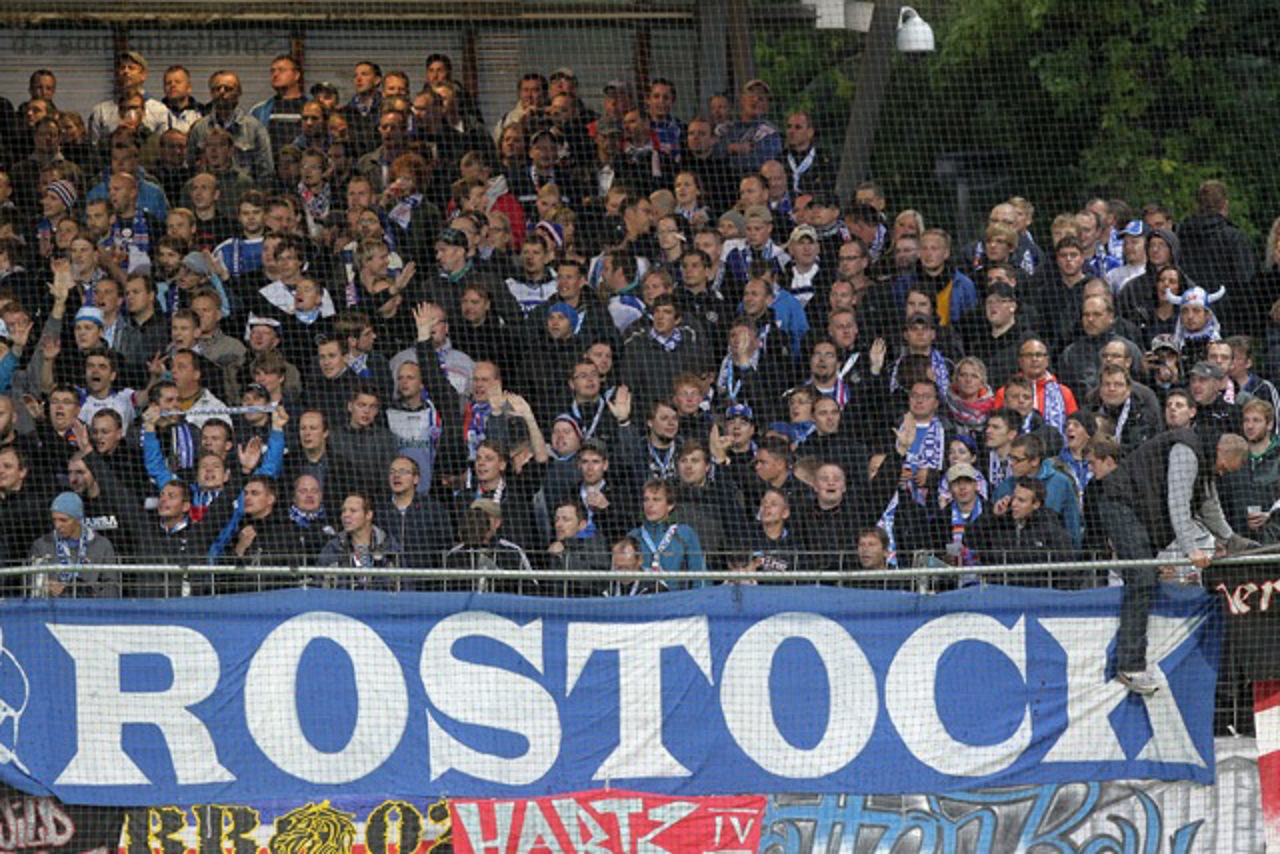 Hansa-Fans beim Spiel gegen den VfB Stuttgart II