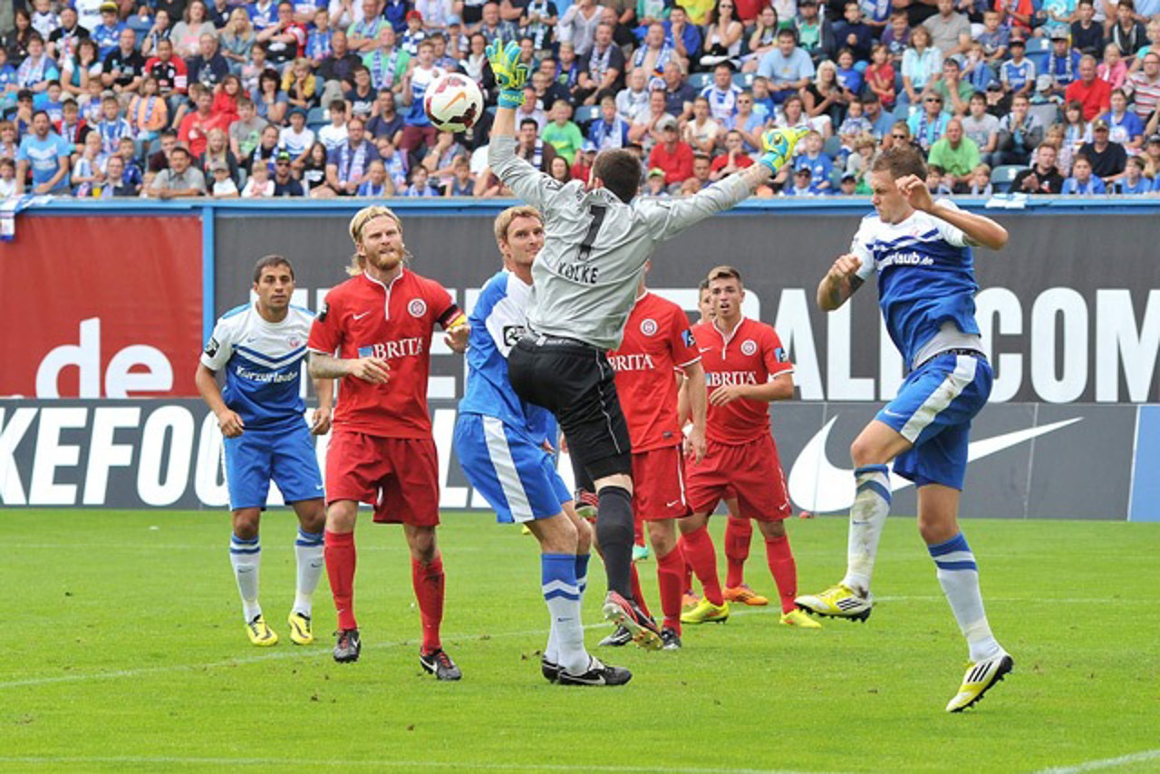 Hansa Rostock unterliegt Wehen Wiesbaden mit 0:1