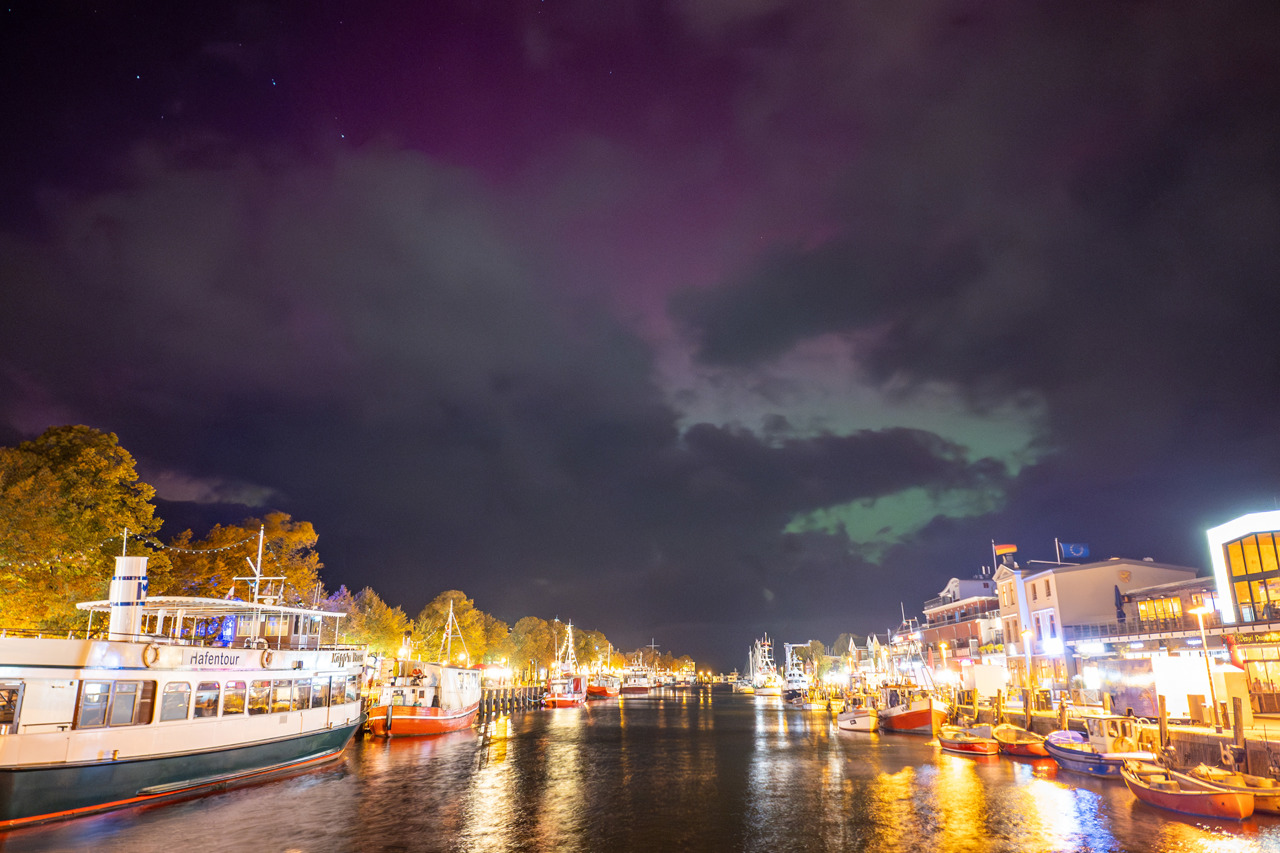 Polarlicht in Warnemünde (Osmo Pocket 3, 20mm KB, F2.0, ISO-1600, 1.5 Sek.)