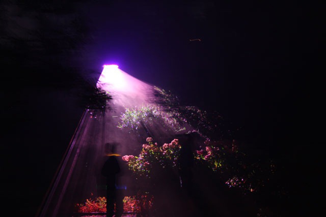 Lasershow oder ein landendes Ufo?