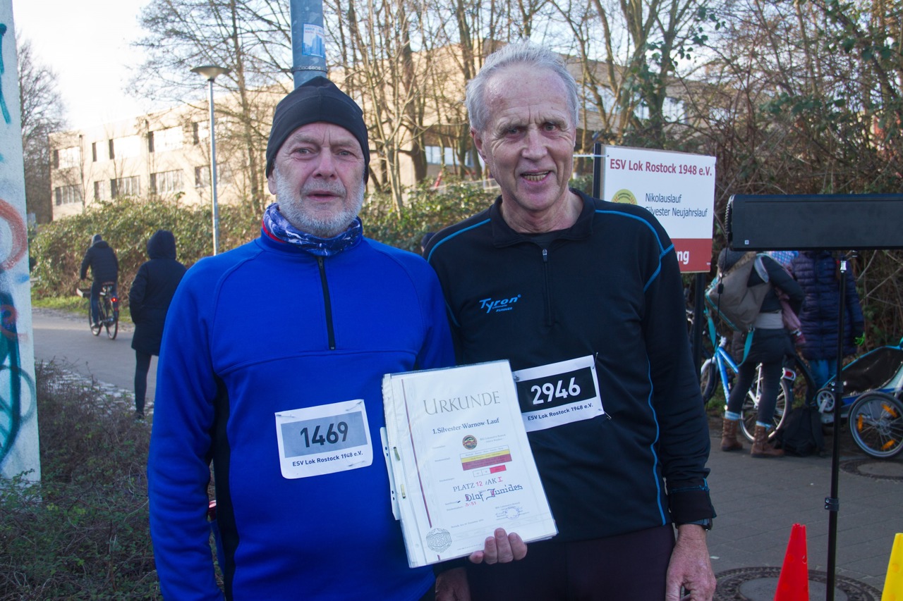Olaf Jurides und Herbert Stromeyer waren schon beim ersten Silvester-Neujahrslauf vor 40 Jahren dabei