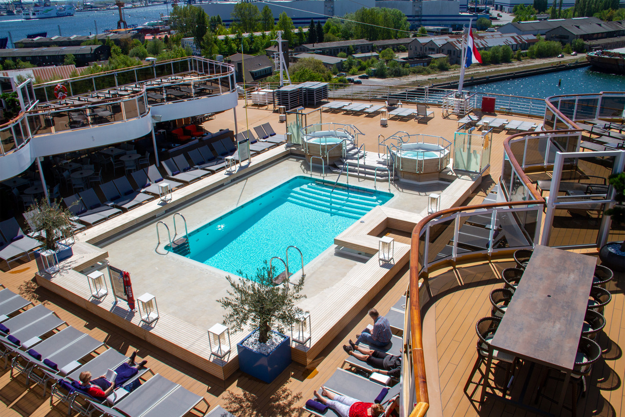 Kreuzfahrtschiff Nieuw Statendam - Pooldeck