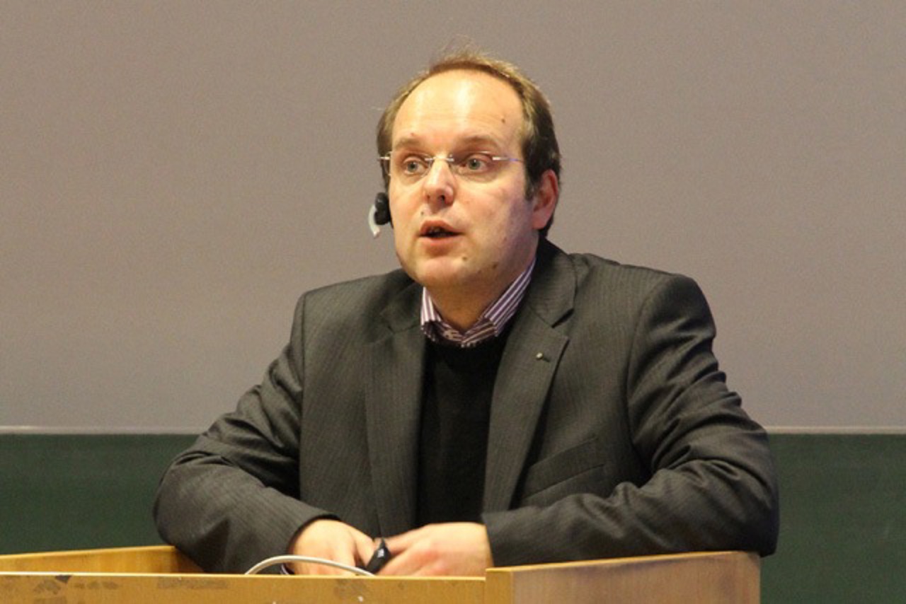 Dr. Steffen Stuth