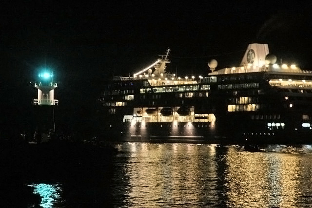 Die „Azamara Journey“ auf dem Weg in die Ostsee