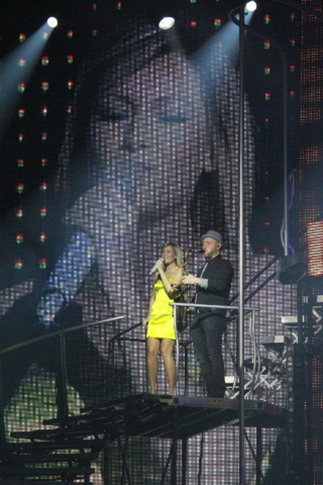 Helene Fischer auf der großen Bühne in der Rostocker Stadthalle