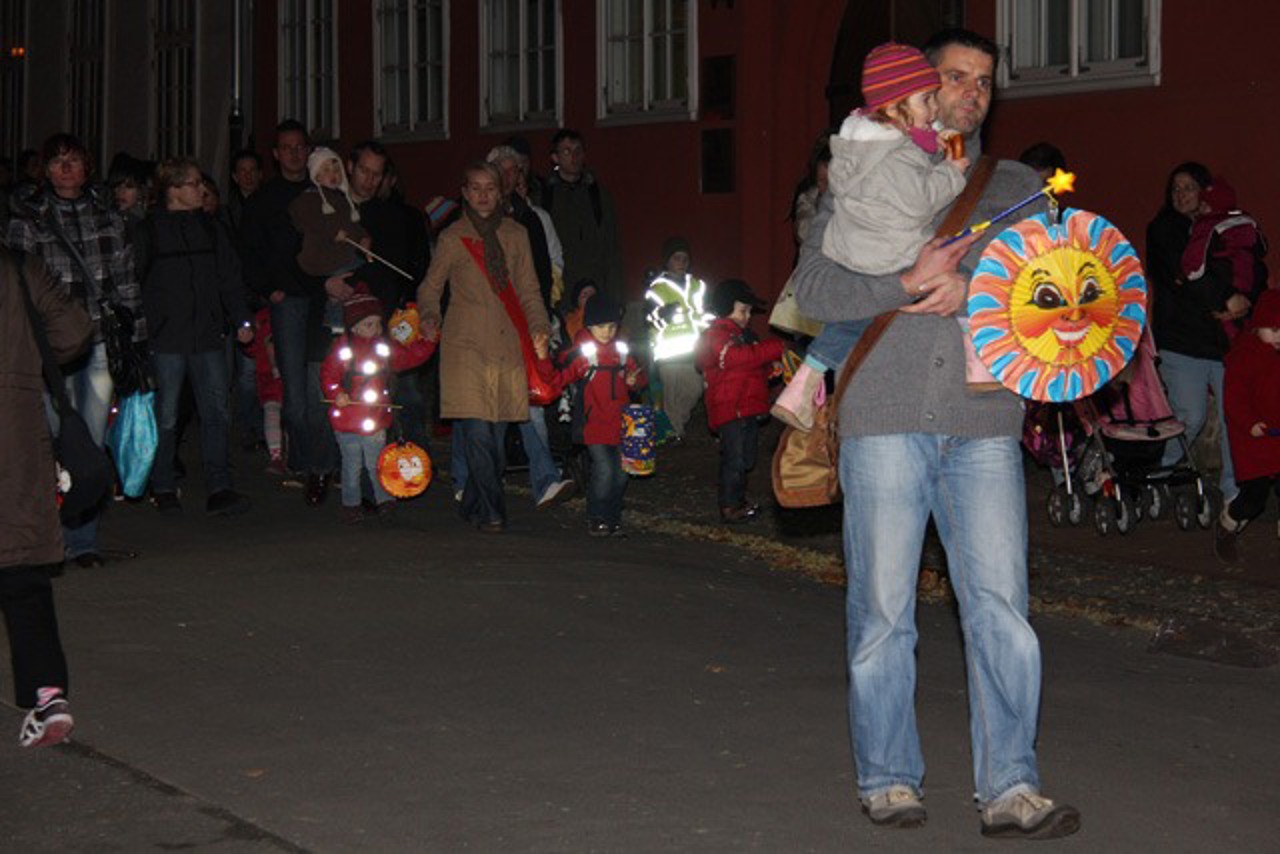 Laternenumzug bei der Rostocker Lichtwoche 2010