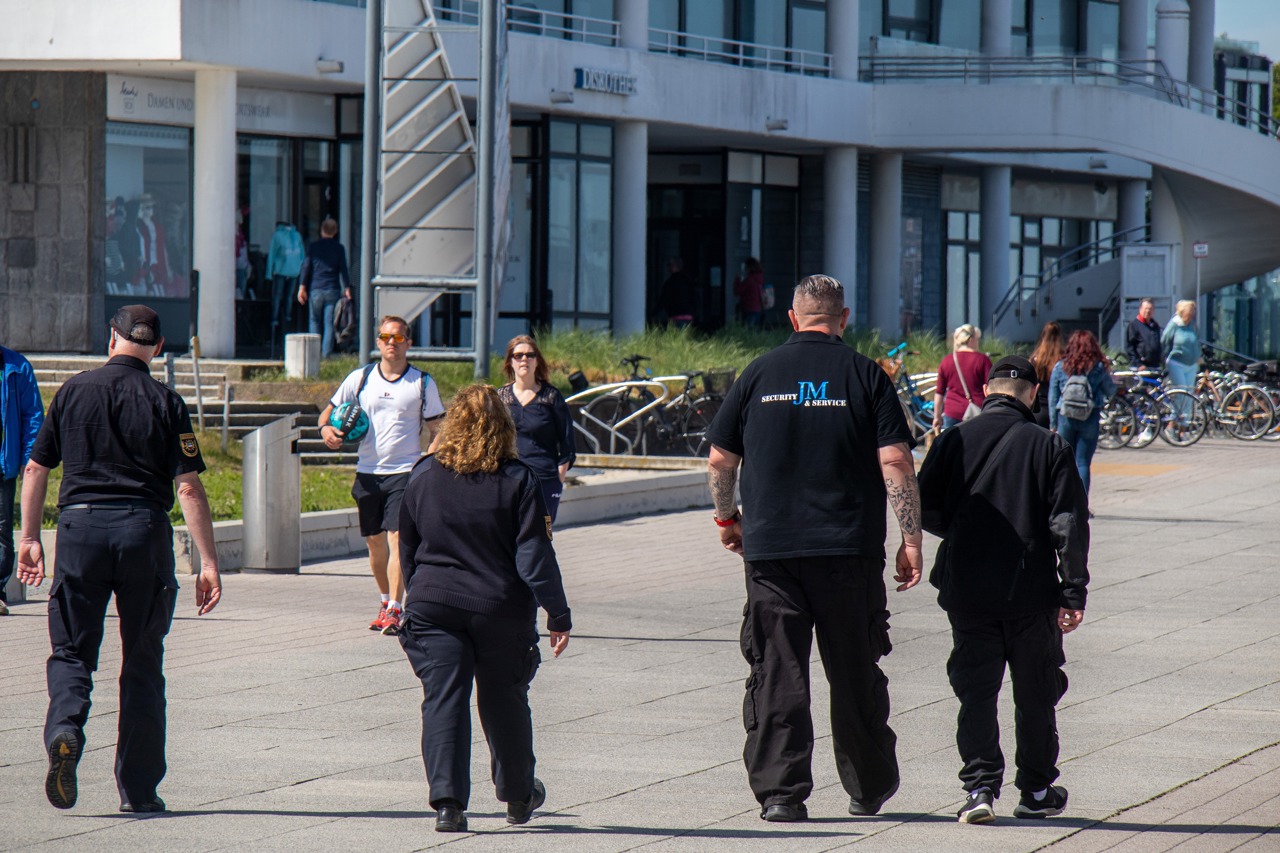 Der Kommunale Ordnungsdienst unterstützt in diesem Jahr die Strandvögte in Warnemünde und Markgrafenheide (Foto: Archiv, 30. Mai 2020)