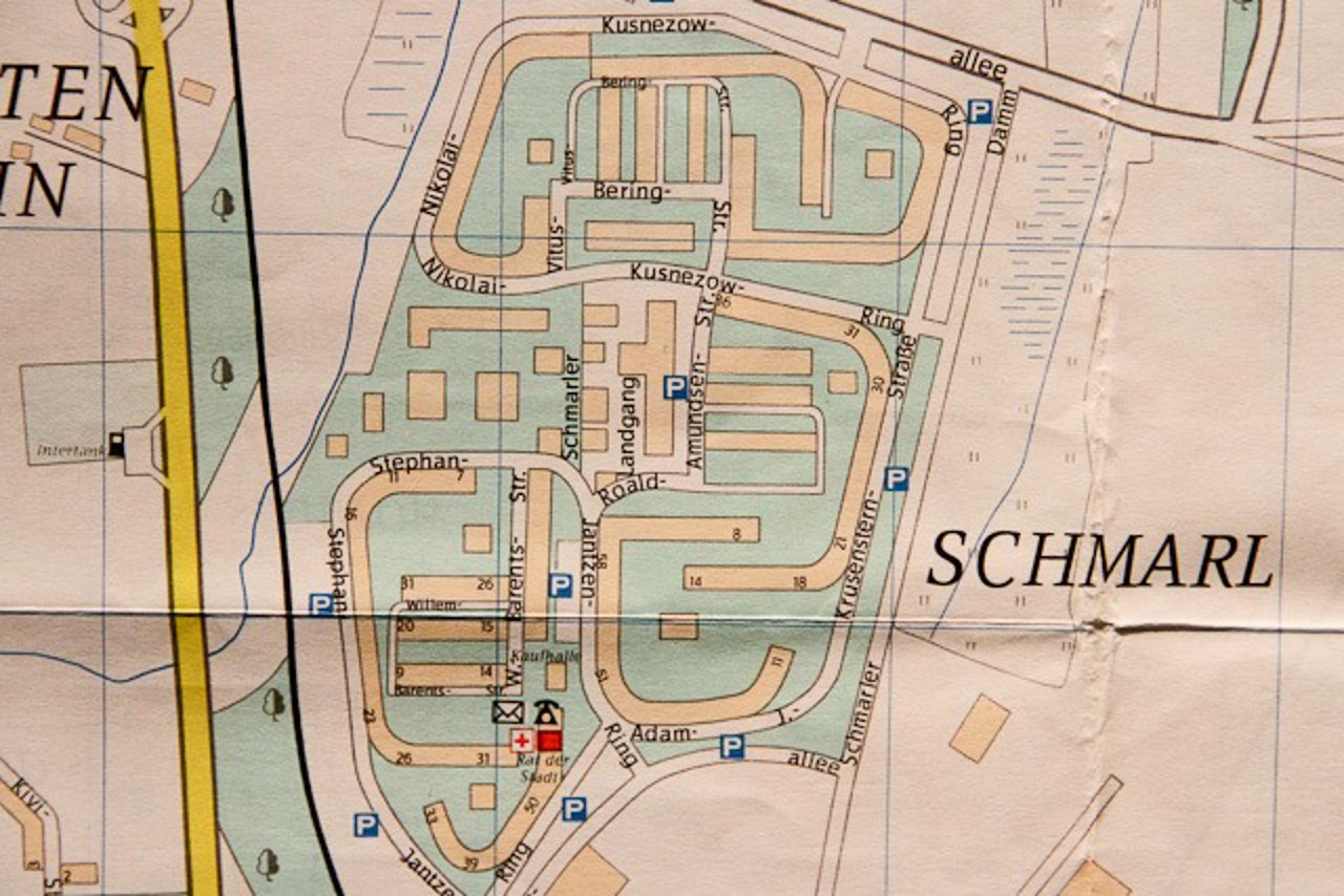 Der Grundriss des Rostocker Stadtteils Schmarl zeigt die runden Formen der Wohnblöcke, die den Wind nicht mehr so durchbrausen ließen.